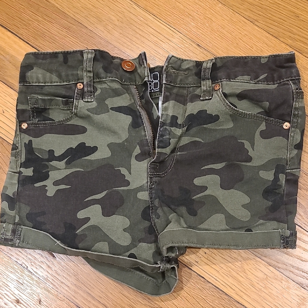 Camo Green Women's Shorts